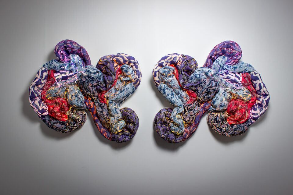 The artwork Andetag no. 11, textile sculpture in soft ambient light.