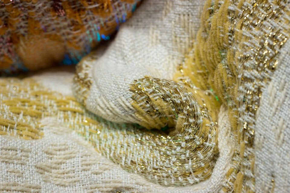 The artwork Andetag no. 25, further close-up of the textile weave.