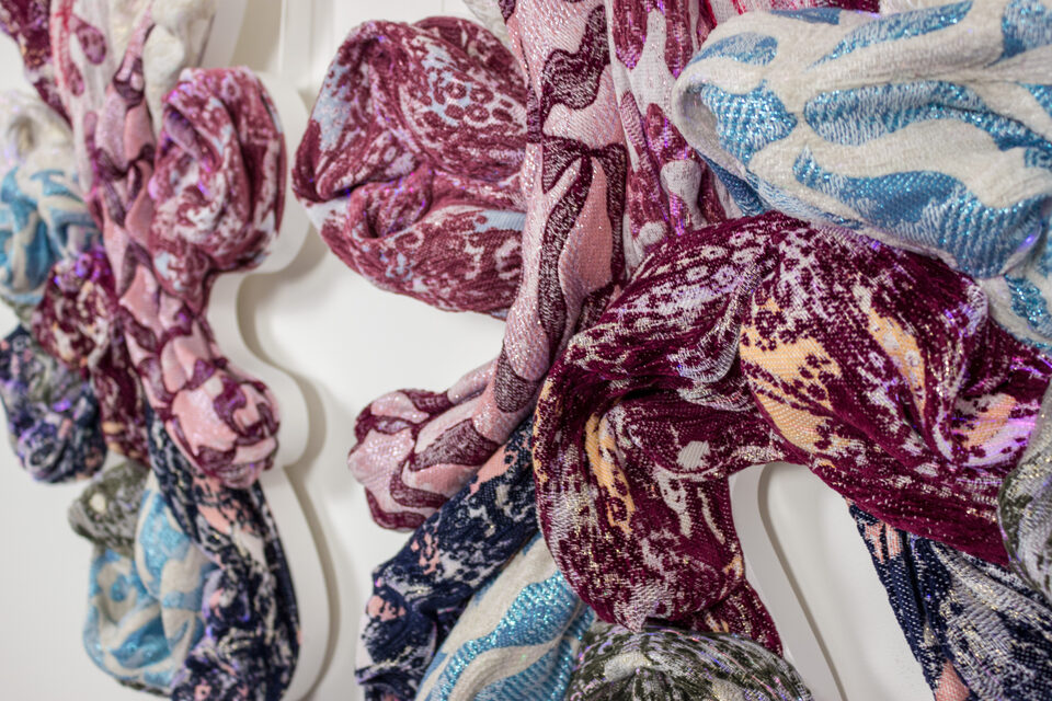 The artwork Andetag no. 40, detail view of the textile sculpture.