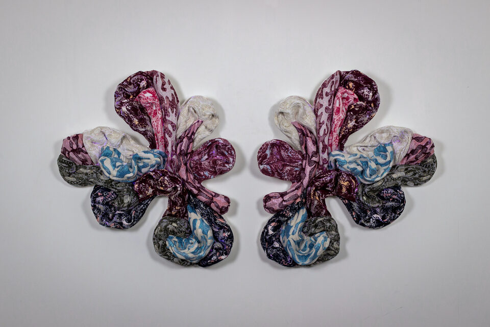 The artwork Andetag no. 40, textile sculpture in spotlight.