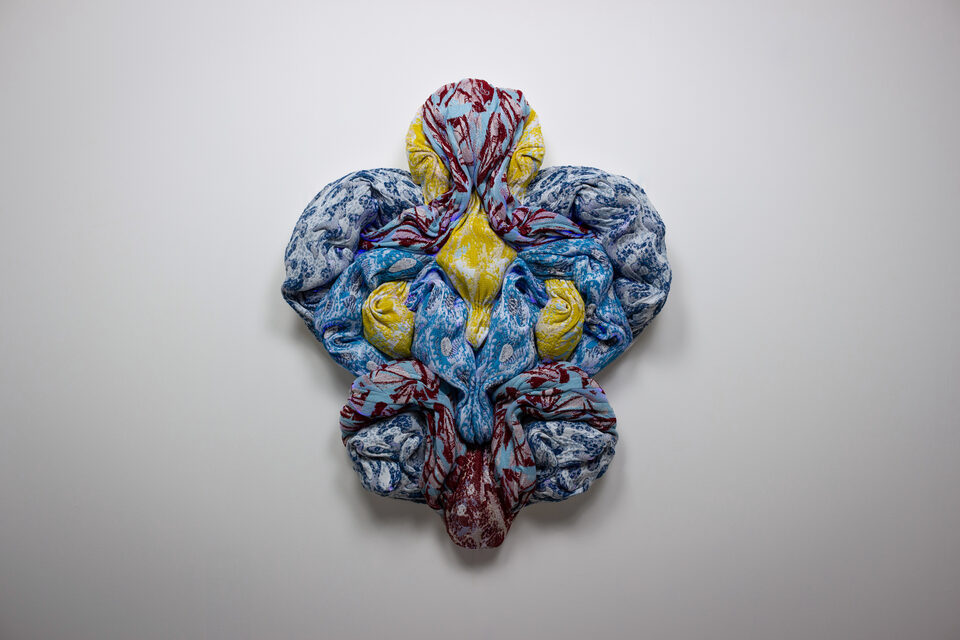 The artwork Andetag no. 7, textile sculpture in spotlight.